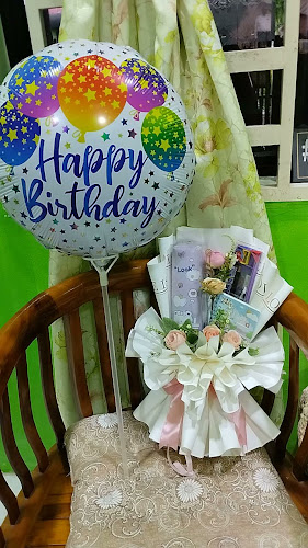 Opinii despre WAHILA CAKE AND BOUQUET în Sungai Petani - Gastronomi dan perhotelan