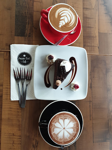 Comentarii opinii despre Bali Bali Cafe