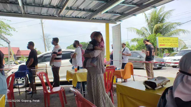 Opinii despre Nasi Royale Tok Ayah ( Original Malay Nasi Kandar ) în Gopeng - Gastronomi dan perhotelan