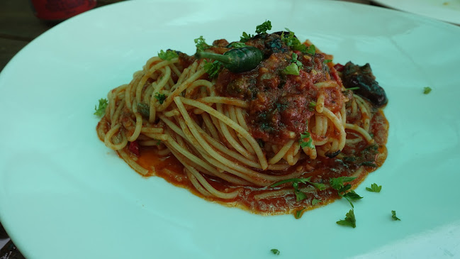 Opinii despre Gusto Food & Wine Cucina Italiana în Kota Kinabalu - Gastronomi dan perhotelan