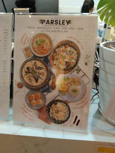 Parsley Miri - Gastronomi dan perhotelan