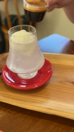 The Palm Cafe & Bistro - Gastronomi dan perhotelan