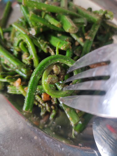 Opinii despre Restoran Chat Sook 冷气七叔玲珑饭店 în Lenggong - Gastronomi dan perhotelan