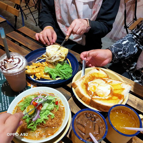 6, Jalan Panglima, 30000 Ipoh, Perak