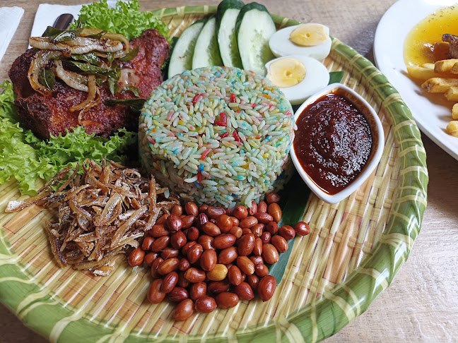 Opinii despre Bali Bali Cafe în Teluk Intan - Gastronomi dan perhotelan