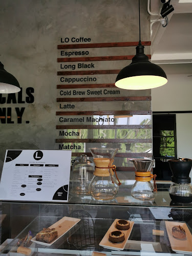 Locals Only - Gastronomi dan perhotelan