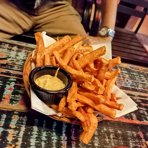 Comentarii opinii despre Junk Cafe