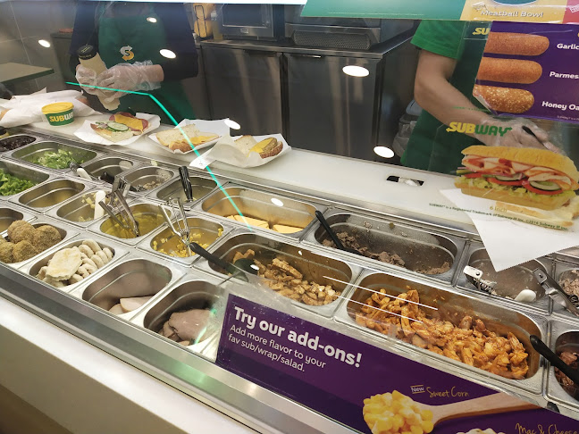 Subway - Gastronomi dan perhotelan