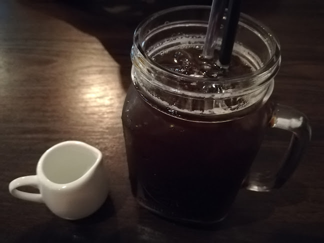 Ice Cream Cafe House - Gastronomi dan perhotelan