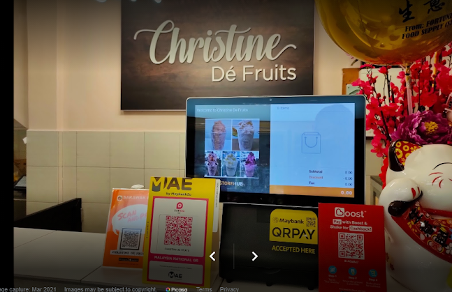 Christine De Fruits - Gastronomi dan perhotelan