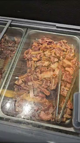 Ann Steamboat & Grill House - Gastronomi dan perhotelan