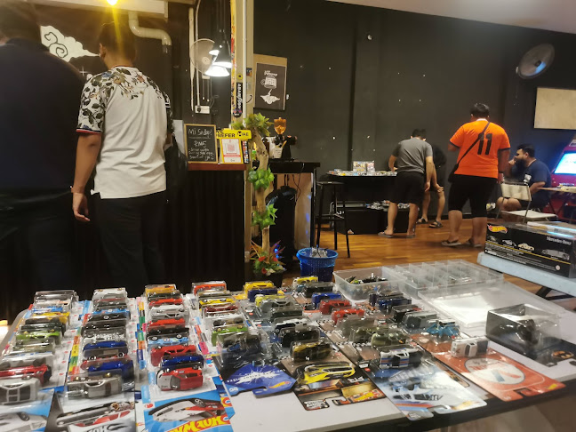 KLOUDS KAFE - Gastronomi dan perhotelan