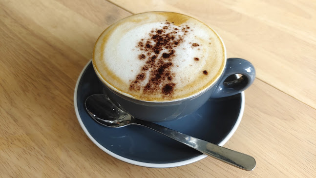 Rainy Corner 雨鄉 • 咖啡