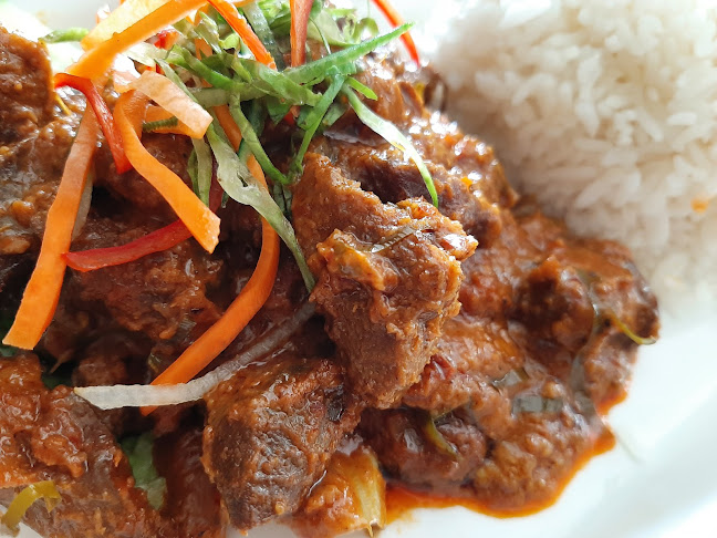 Vegas Bar & Grill - Gastronomi dan perhotelan