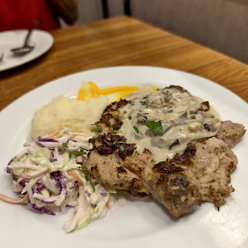 Opinii despre Dave's Bistro • Bar & Grill în Petaling Jaya - Gastronomi dan perhotelan