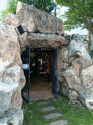 No 9, Jalan Kolam Ayer, Kampung Mohd Amin, 80100 Johor Bahru, Johor Darul Ta'zim