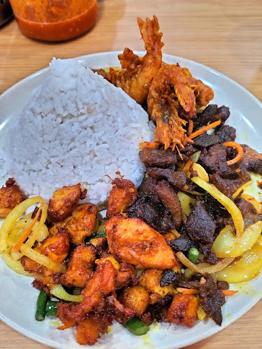 Mat Rock Special Ayam Goreng Kunyit Seksyen 7 Shah Alam - Gastronomi dan perhotelan