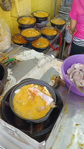 Kam Long Ah Zai Curry Fish Head - Gastronomi dan perhotelan