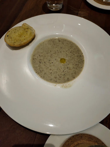 Branta&Geese Restaurant - Gastronomi dan perhotelan