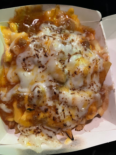 Fam Fries Bukit Bintang - Gastronomi dan perhotelan