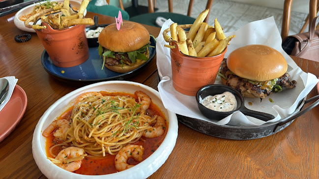 The Palm Cafe & Bistro