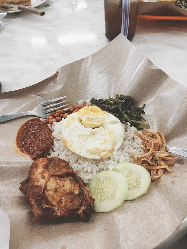 Bess Kopitiam • Pork Free Restaurant - Bukit Baru