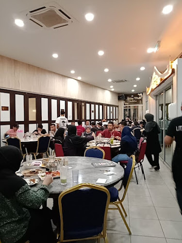 Lot 413 Section 10 Rubber Road Jalan Satok, 93400 Kuching, Sarawak