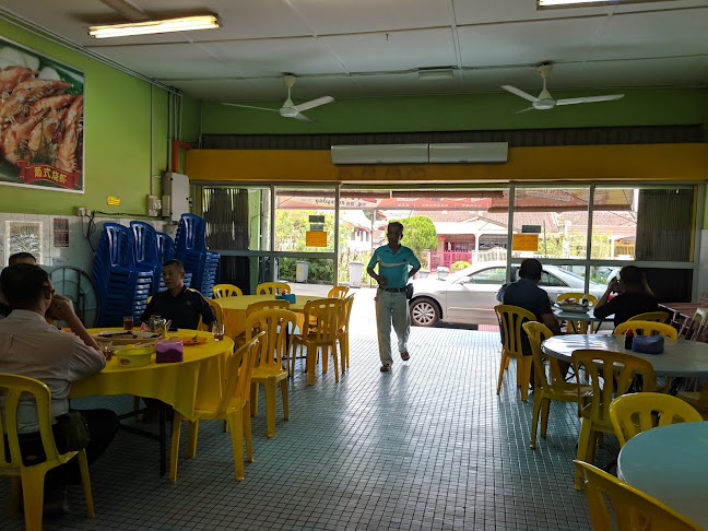 The Gift Tilapia Restaurant - Gastronomi dan perhotelan