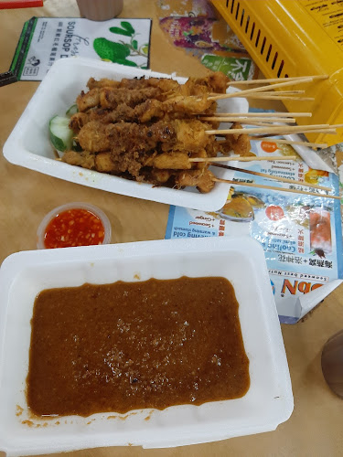 Comentarii opinii despre Pusat Makan Taman Tasik (Food Centre )