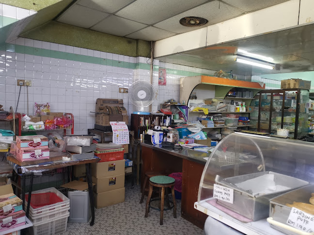 Opinii despre Kedai Kek dan Biskut Wah Tung în Seremban - Gastronomi dan perhotelan