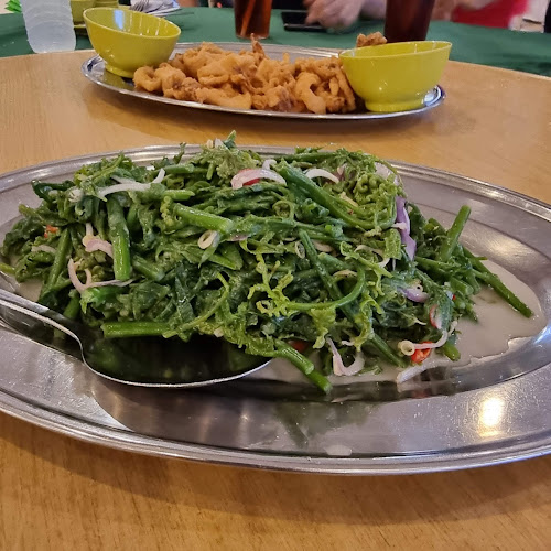 Opinii despre Muhibbah Seafood Restaurant în Kuala Lumpur - Gastronomi dan perhotelan