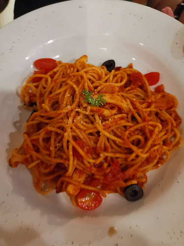 Country Road Cafe - Gastronomi dan perhotelan