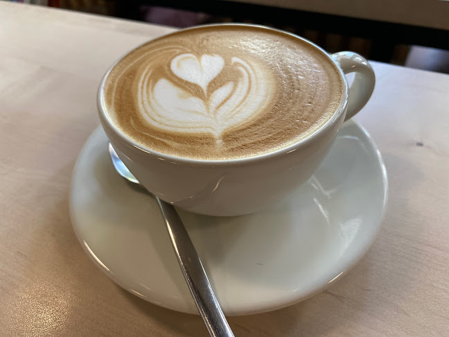 De Cafe & Rest House