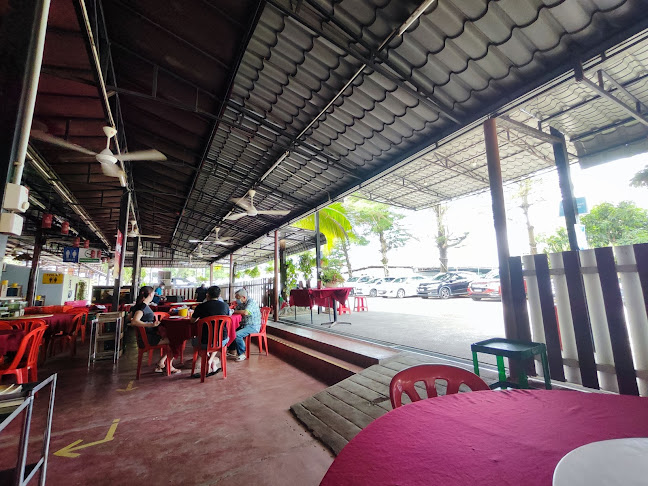 Lot 13556, Jalan Cempaka, Kampung Sungai Kayu Ara, 47400 Petaling Jaya, Selangor