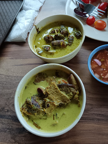 Opinii despre Raja Salai Kampung Sungai Kandis în Shah Alam - Gastronomi dan perhotelan