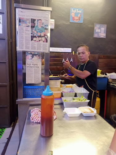 Opinii despre jS BURGER CAFE în Ipoh - Gastronomi dan perhotelan