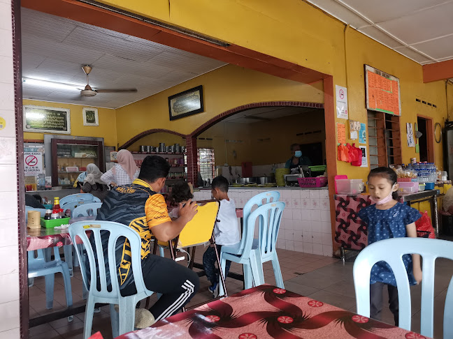 Roti Canai Asam Pedas