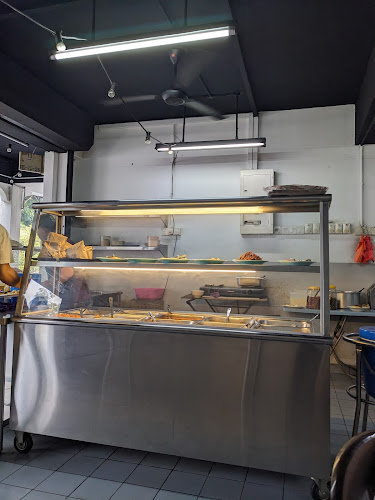 Kedai Kopi Sebelas - Gastronomi dan perhotelan