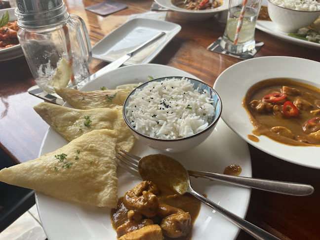 Comentarii opinii despre Nebula Cafe By The River (PORK-FREE)