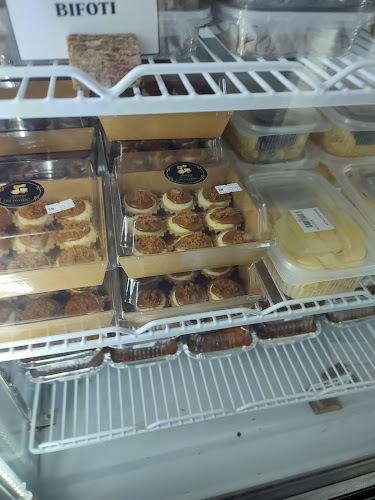 Warong pencen - Gastronomi dan perhotelan