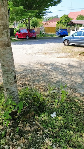 Madam Kok x Mama Thai - Gastronomi dan perhotelan