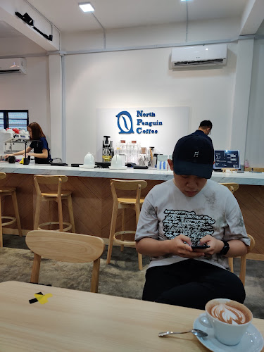 Opinii despre North Penguin Coffee în Batu Pahat - Gastronomi dan perhotelan