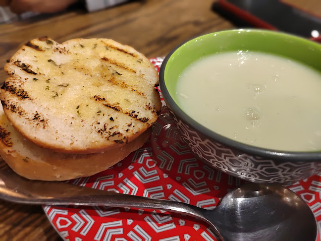 Nando's Aman Central - Gastronomi dan perhotelan