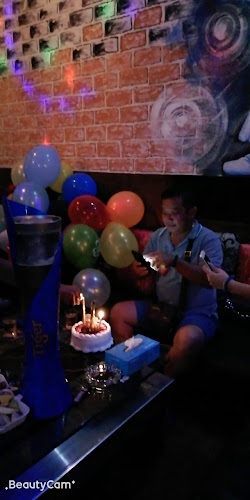 Opinii despre Hendy Pub & Cafe în Sitiawan - Gastronomi dan perhotelan