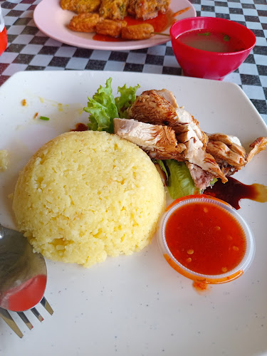 Opinii despre Nasi Ayam Railway în Batu Gajah - Gastronomi dan perhotelan