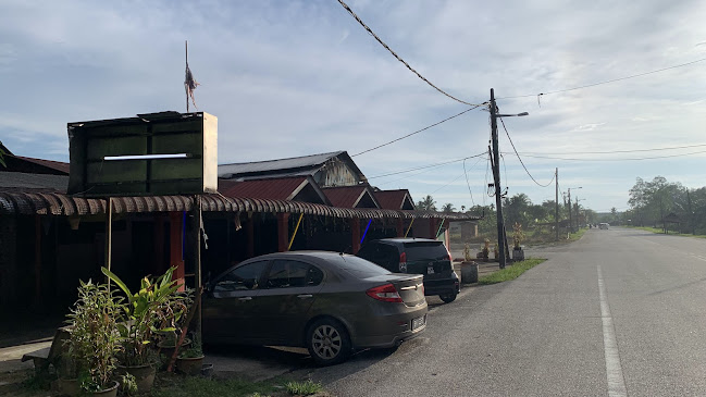 Opposite Kampung Menteri, Jalan Taiping - Kuala Sepetang, Kampung Kuala Sepetang, 34650 Kuala Sepetang, Perak
