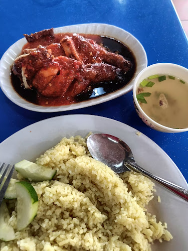 Opinii despre D' Kulaan Nasi Ayam în Shah Alam - Gastronomi dan perhotelan