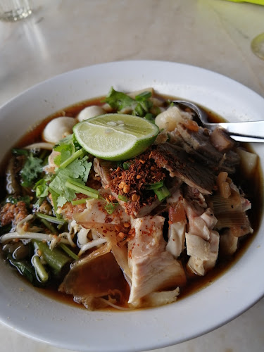 Doll Tomyam Taman Delima - Gastronomi dan perhotelan