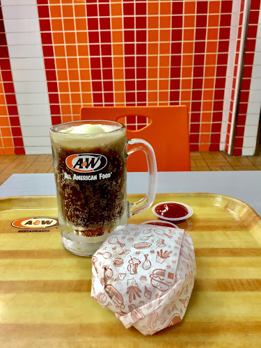 Comentarii opinii despre A&W