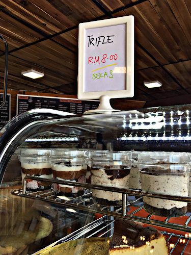 Opinii despre Coffee Squad Cafe în Kota Bharu - Gastronomi dan perhotelan